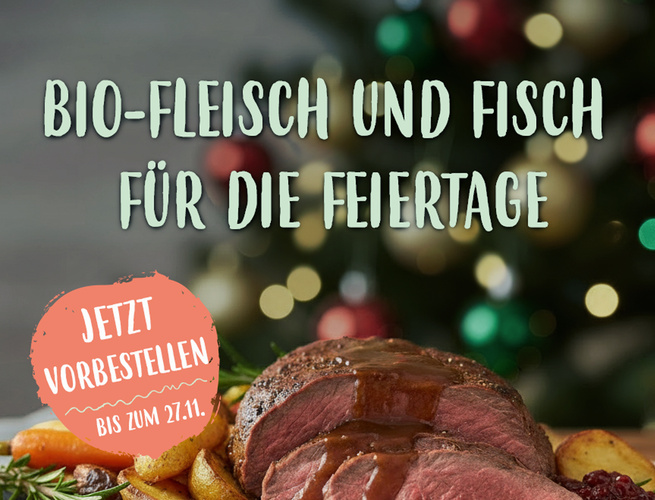 KI generiert: Ein gebratenes Fleischgericht vor einem Weihnachtsbaum. Text: "BIO-FLEISCH UND FISCH FÜR DIE FEIERTAGE". "JETZT VORBESTELLEN. BIS ZUM 27.11."