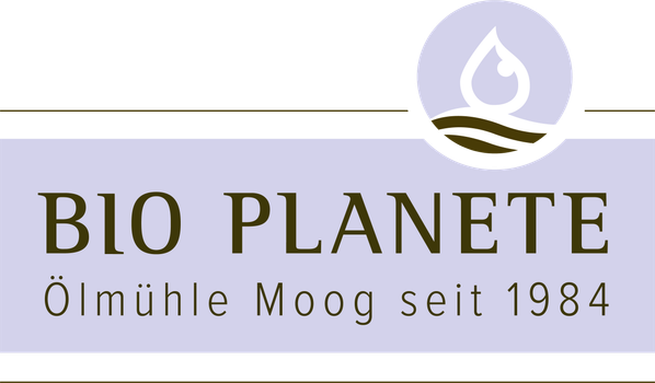 Logo der Marke BIO PLANETE, mit Text: "Ölmühle Moog seit 1984".