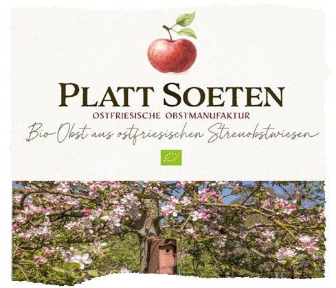 KI generiert: Blühender Obstbaum mit einem Schild: "PLATT SOETEN Ostfriesische Obstmanufaktur Bio-Obst aus ostfriesischen Streuobstwiesen".