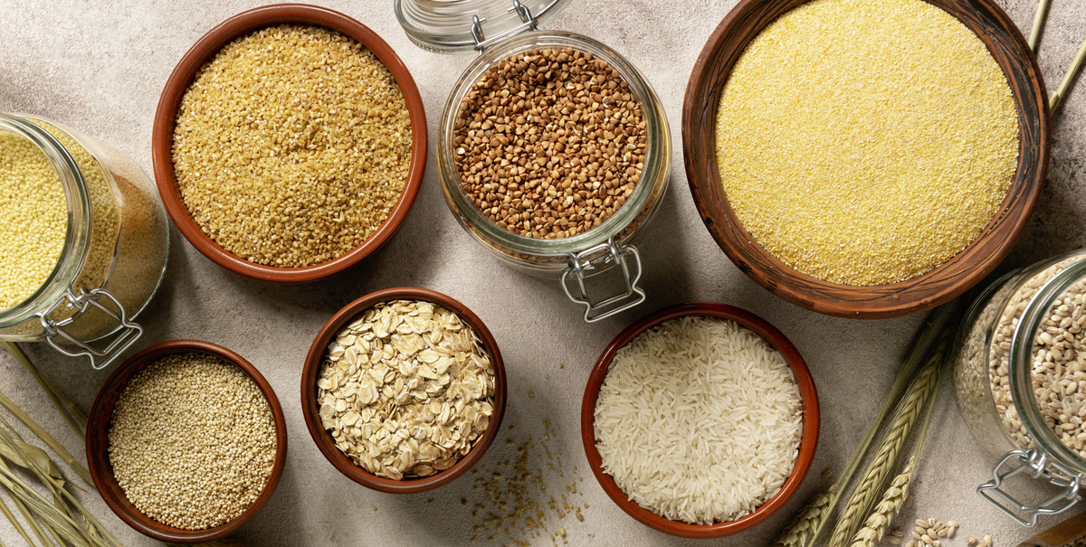 diverse Pseudogetreide in Schälchen