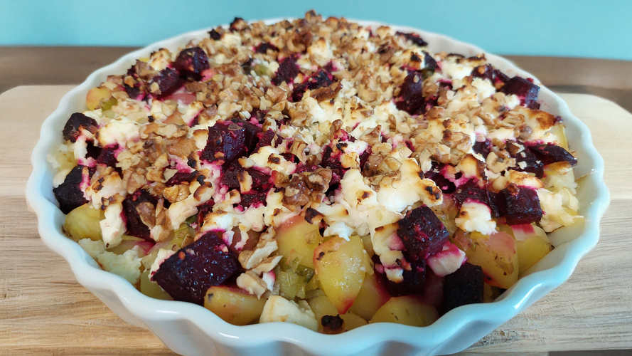 Rezeptbild für 31. Kartoffelgratin mit roter Bete und Porree