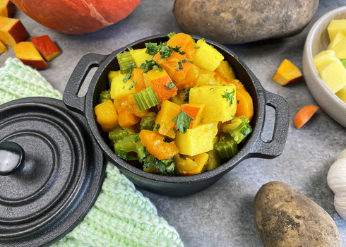 Rezeptbild für 120. Kürbis-Kartoffel-Eintopf mit Möhren und Sellerie (vegan)