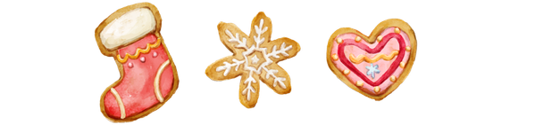 Das Bild zeigt drei bunte Weihnachtsplätzchen, die wie ein Stiefel, eine Schneeflocke und ein Herz geformt sind. Sie sind kunstvoll verziert und passen zu einem festlichen Thema.