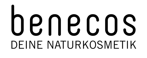 KI generiert: Logo mit dem Text: "benecos DEINE NATURKOSMETIK" in schwarzer Schrift auf weißem Hintergrund.