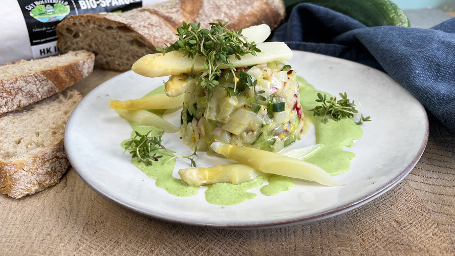 Rezeptbild für 149. Spargeltartar mit Gurke